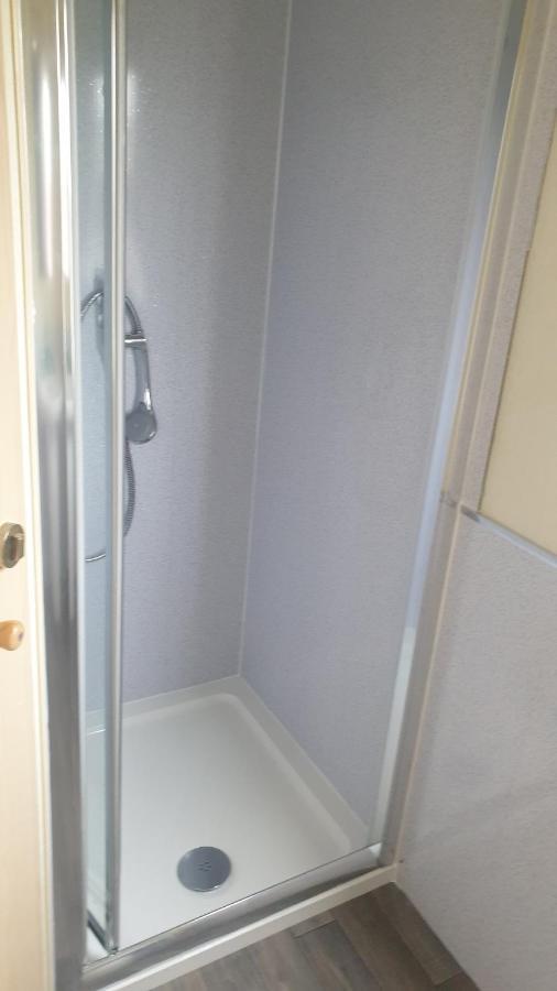 Holiday Home In Lyons Robin Hood Holiday Park Meliden 外观 照片