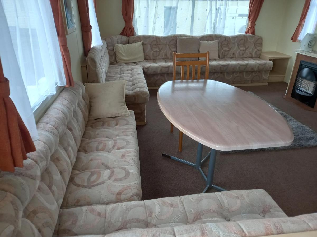 Holiday Home In Lyons Robin Hood Holiday Park Meliden 外观 照片