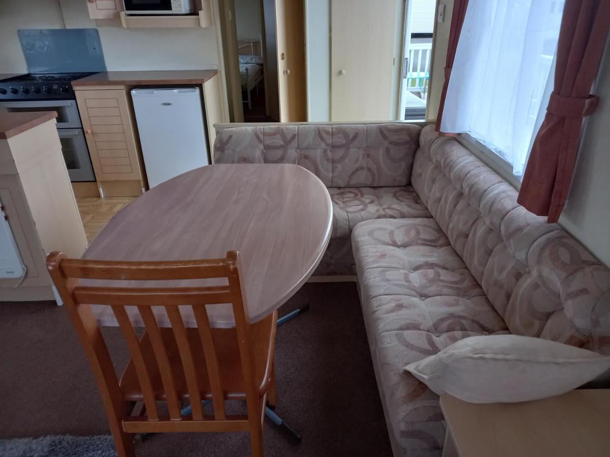 Holiday Home In Lyons Robin Hood Holiday Park Meliden 外观 照片